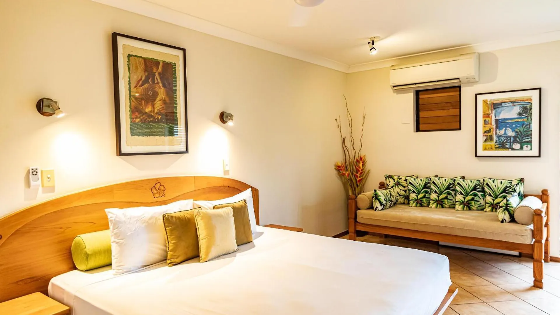 Hibiscus Resort & Spa - Official Onsite Reception & Check In Port Douglas