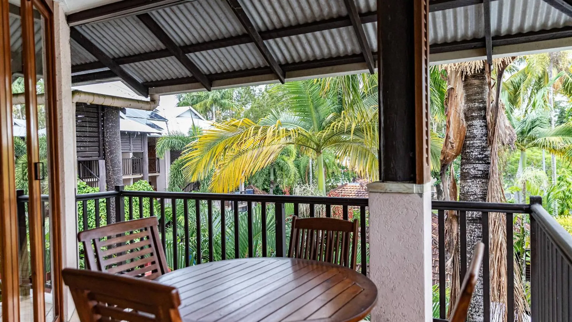 Hibiscus Resort & Spa - Official Onsite Reception & Check In Port Douglas