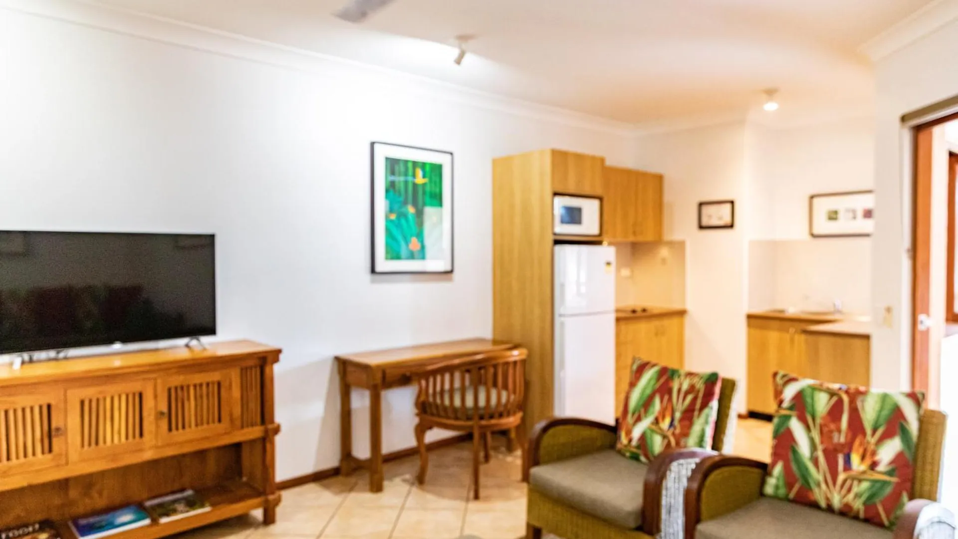Hibiscus Resort & Spa - Official Onsite Reception & Check In Port Douglas