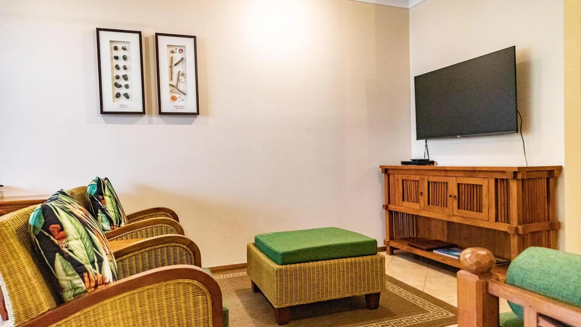 Hibiscus Resort & Spa - Official Onsite Reception & Check In Port Douglas 4*,  Australia